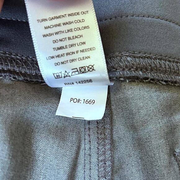 NWOT Women’s Livingston Graphite Scrub Pants Size XL Petite - Picture 11 of 11